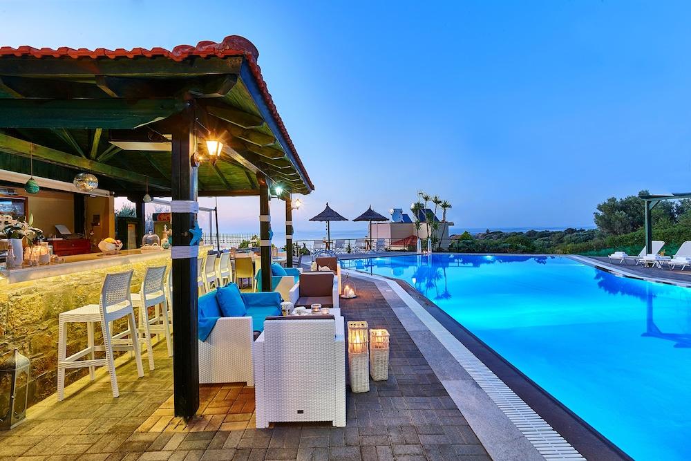 Everest Apartments And Suites Sztalída Kültér fotó